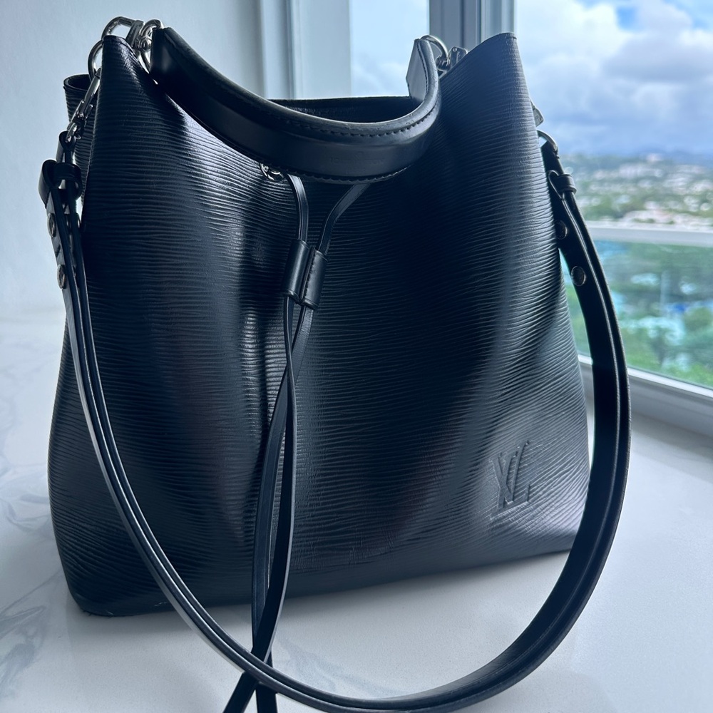 Louis Vuitton Bucket bag Epi Neonoe MM Black
